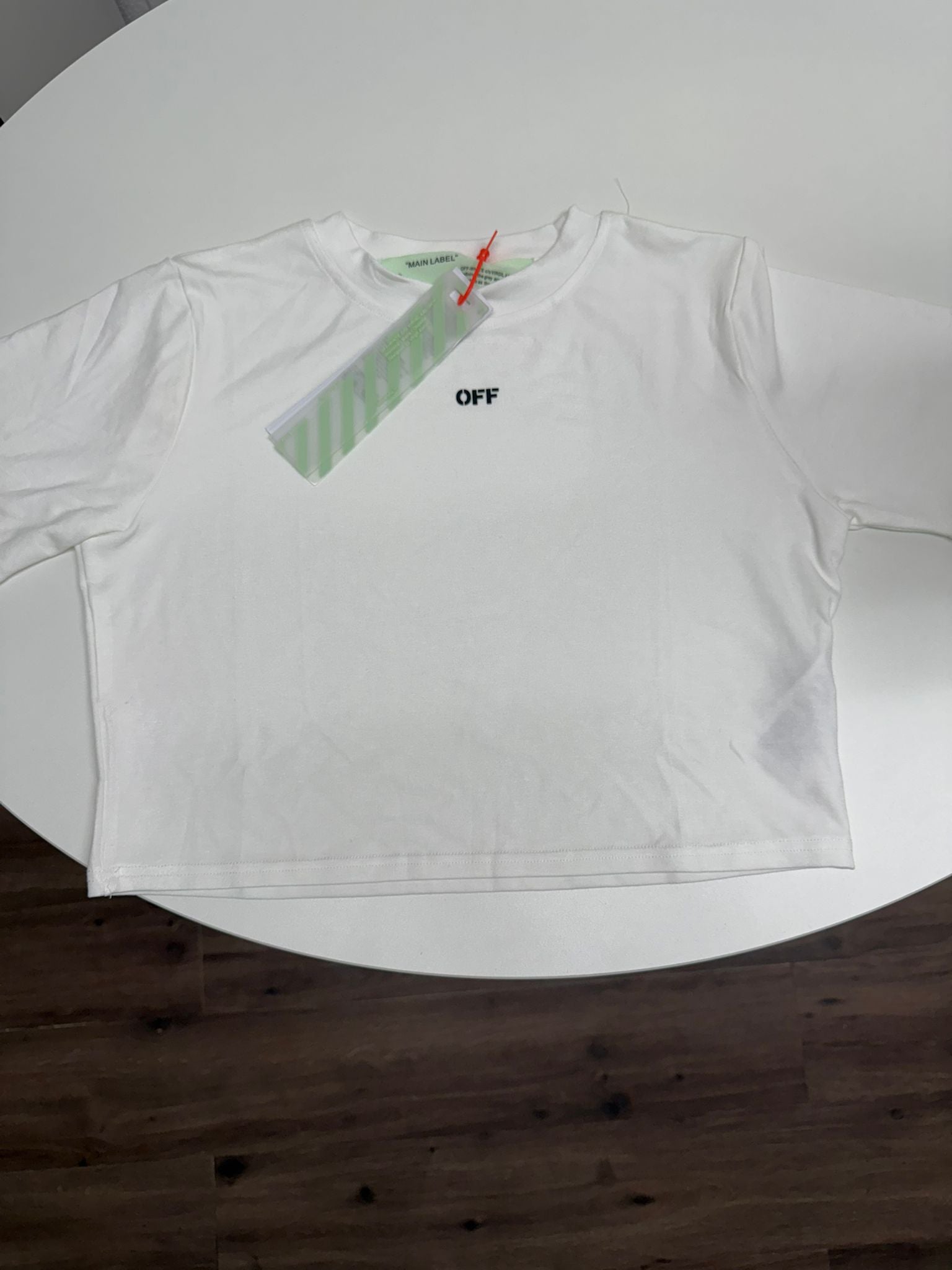 Off-White Top Tee