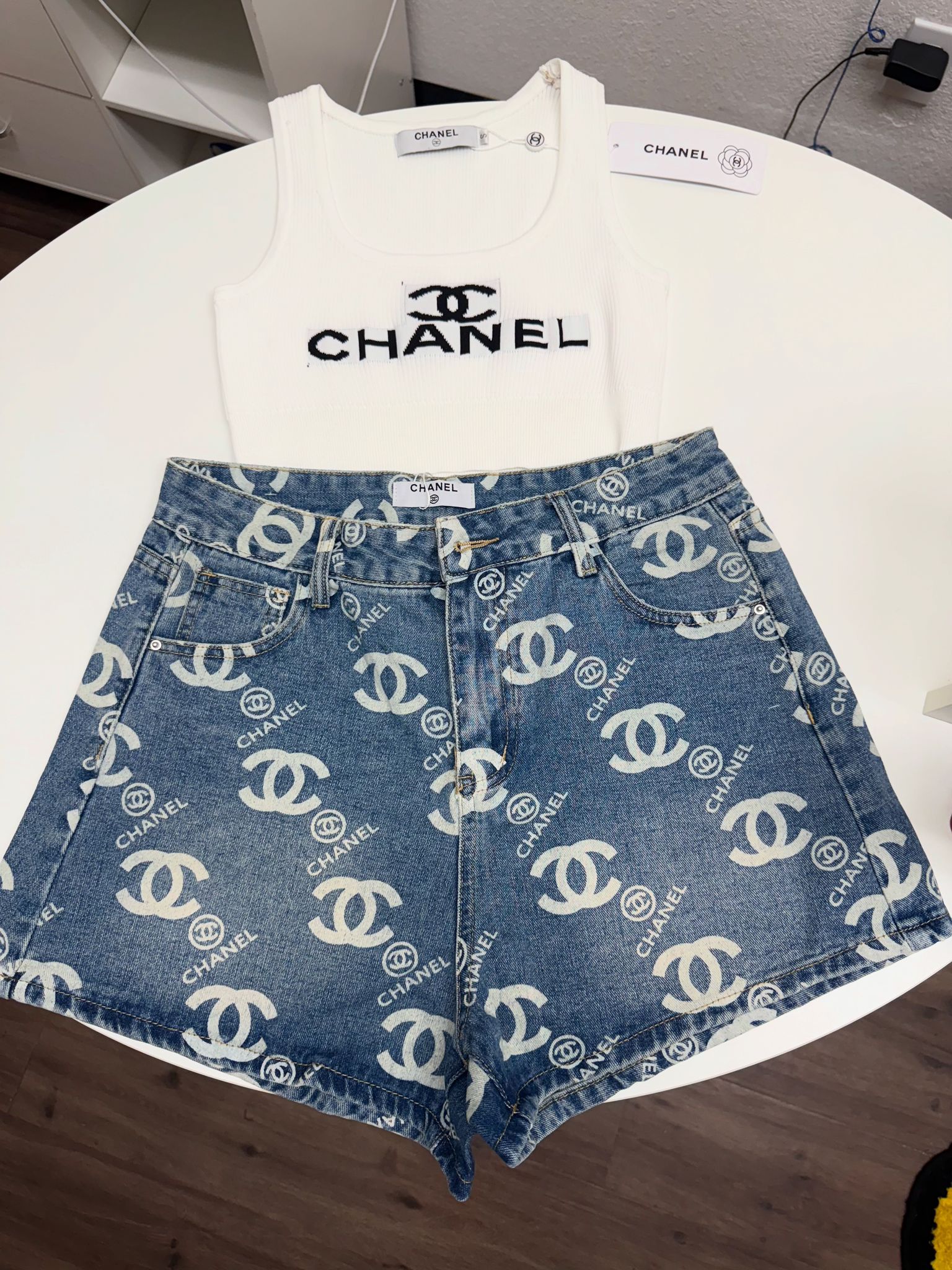 Outfit Chanel