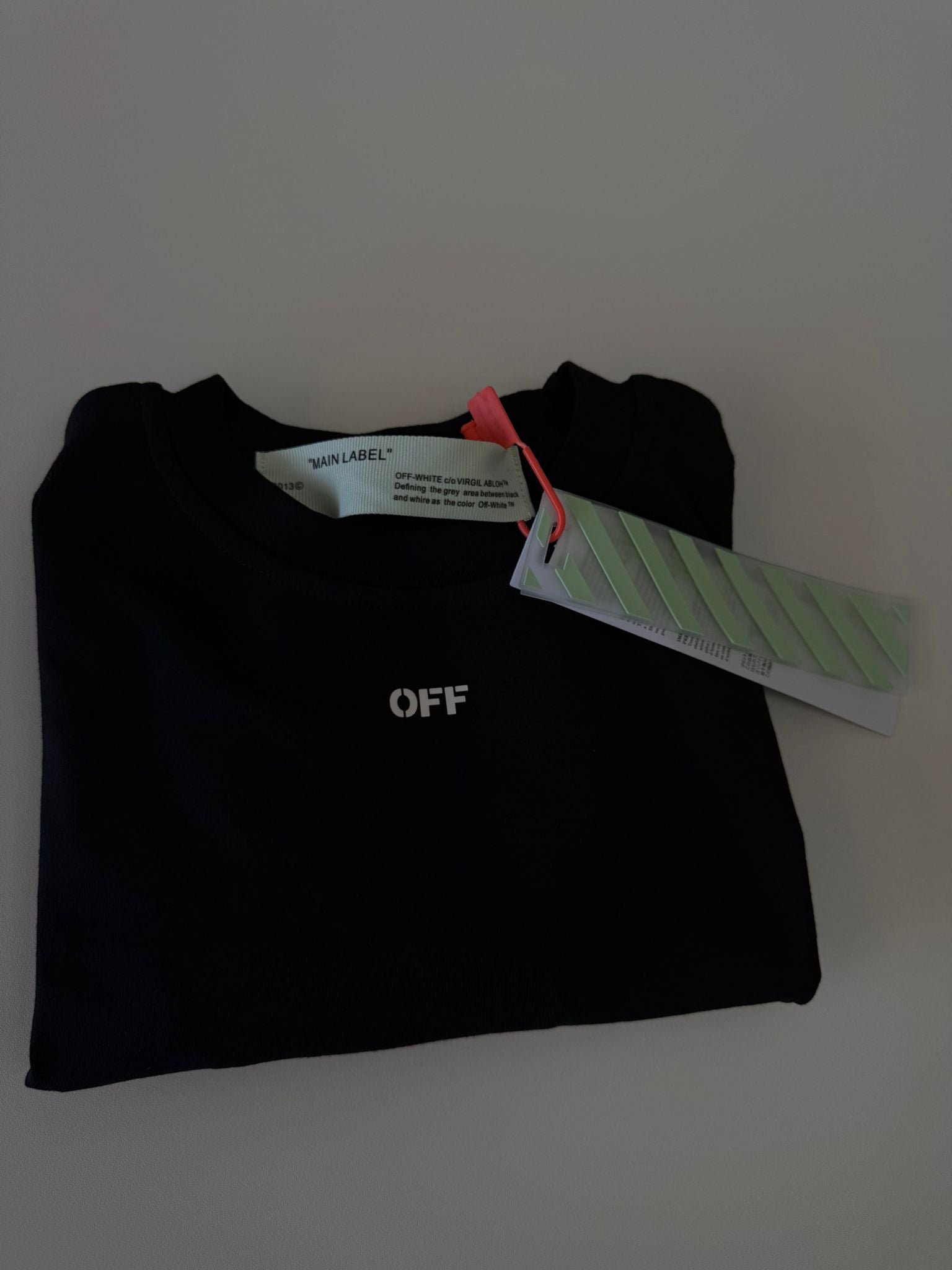 Off-White Top Tee